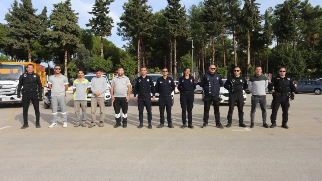 Kepez’de Kapsamlı Gıda ve İşgal Denetimi: Kaldırımları İşgal Edenlere Yaptırım Uygulandı! 1